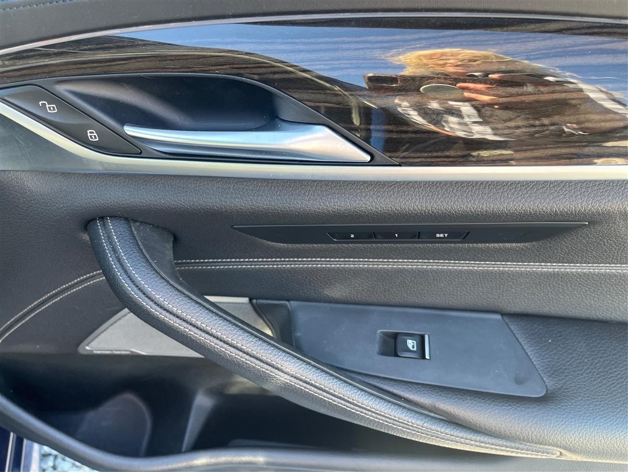 BMW 5-Series  2018