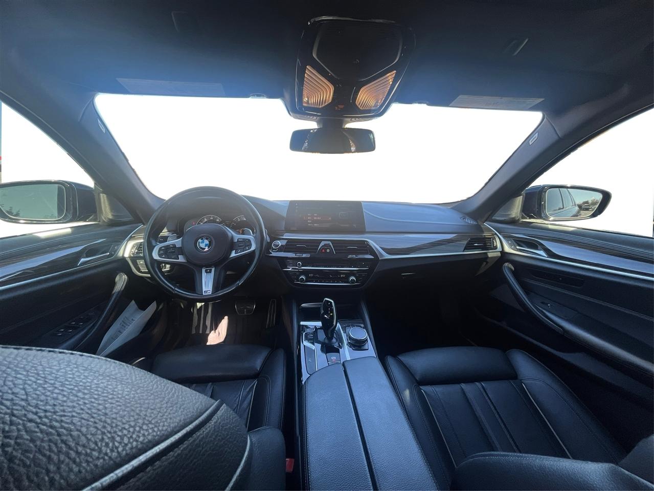 BMW 5-Series  2018