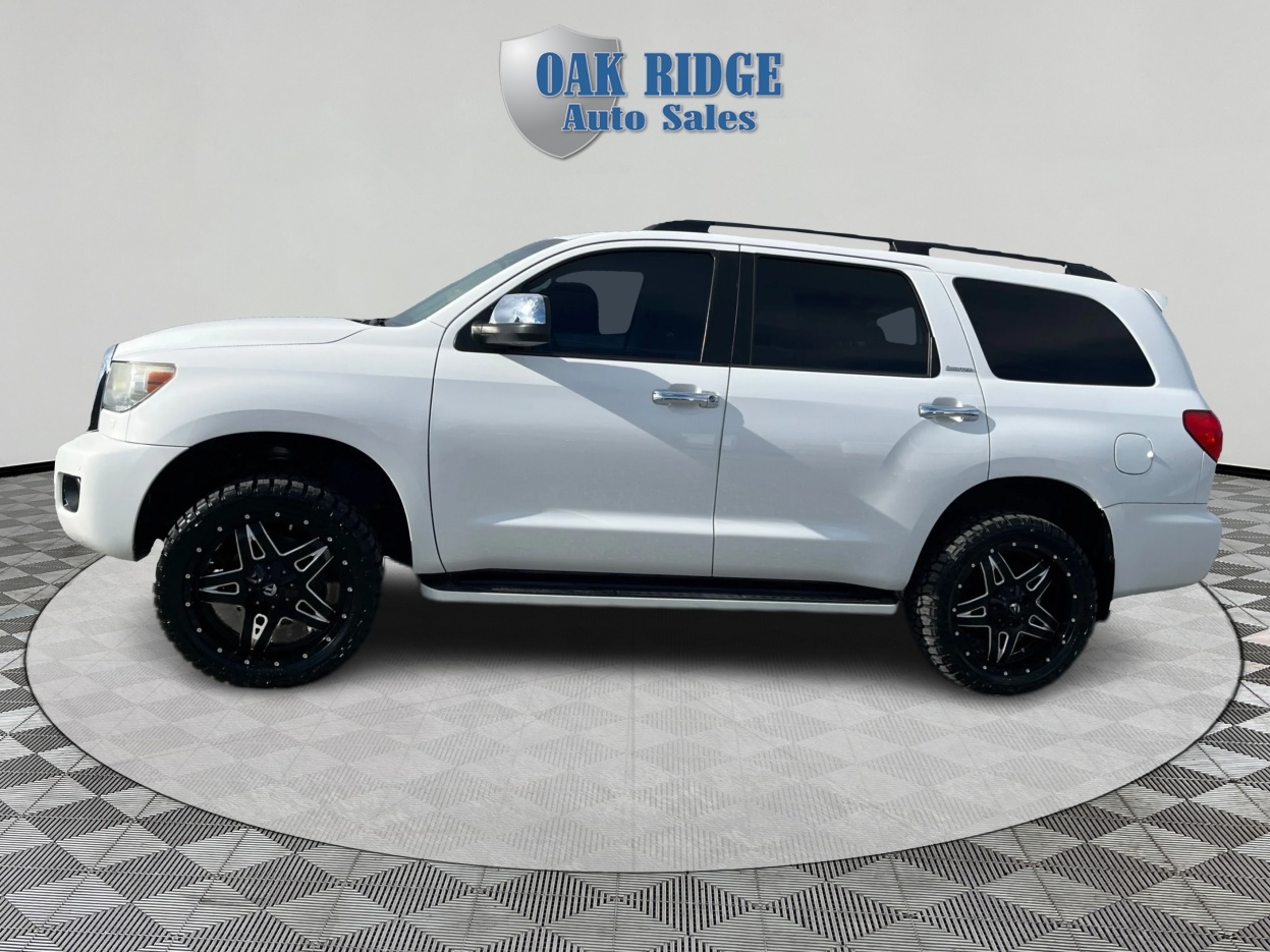 Toyota Sequoia  2016