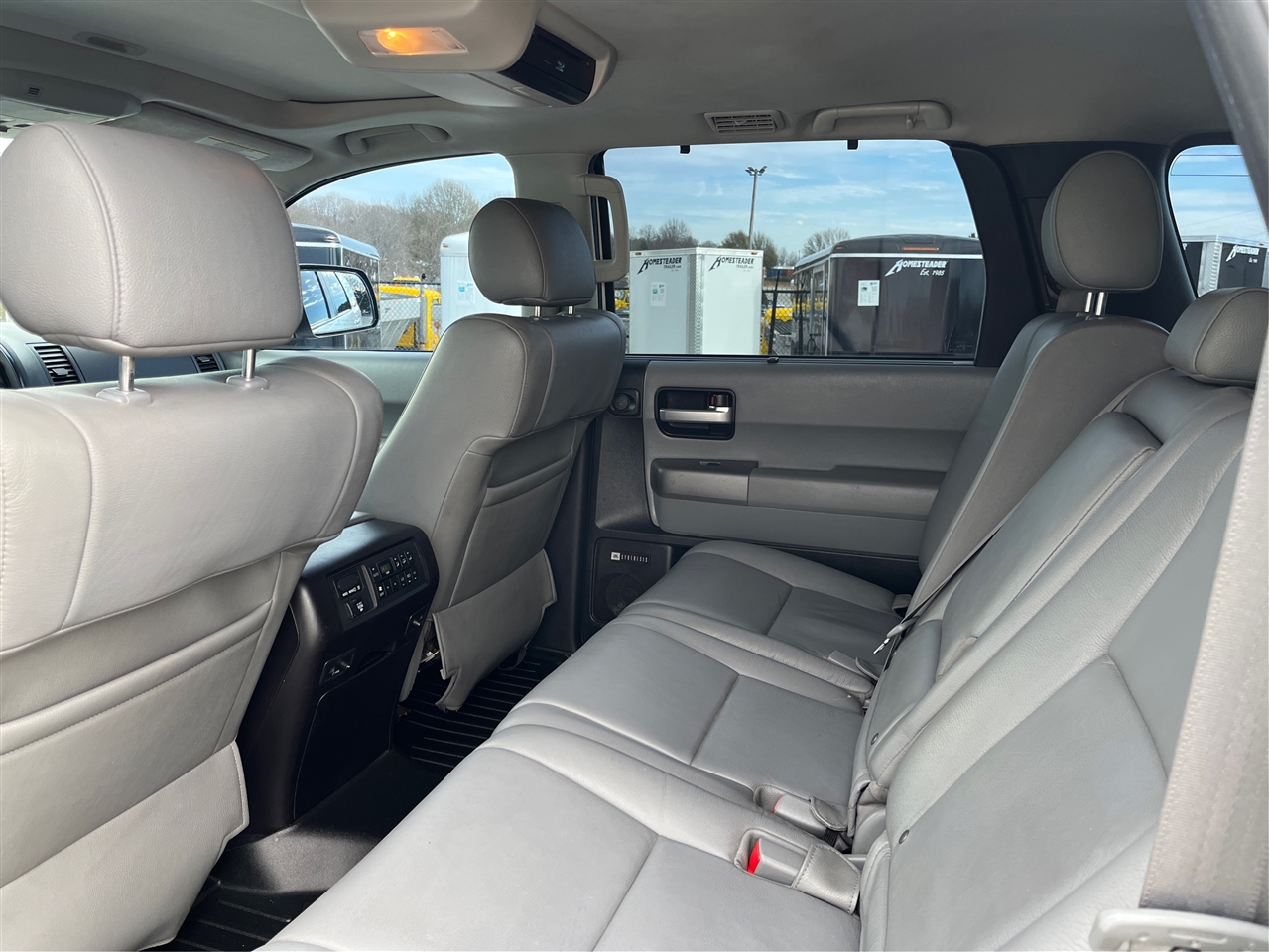 Toyota Sequoia  2016