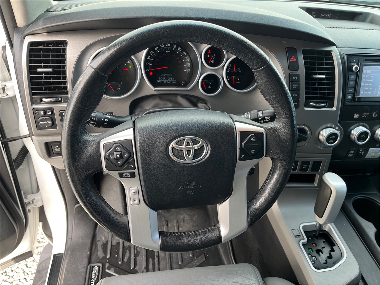 Toyota Sequoia  2016