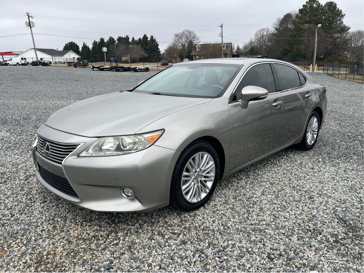 Lexus ES 350 Base 2015