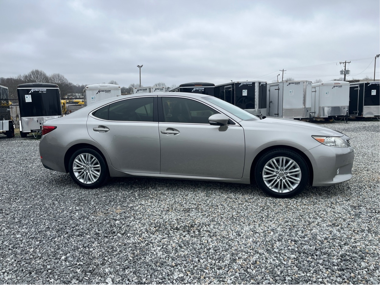 Lexus ES 350 Base 2015