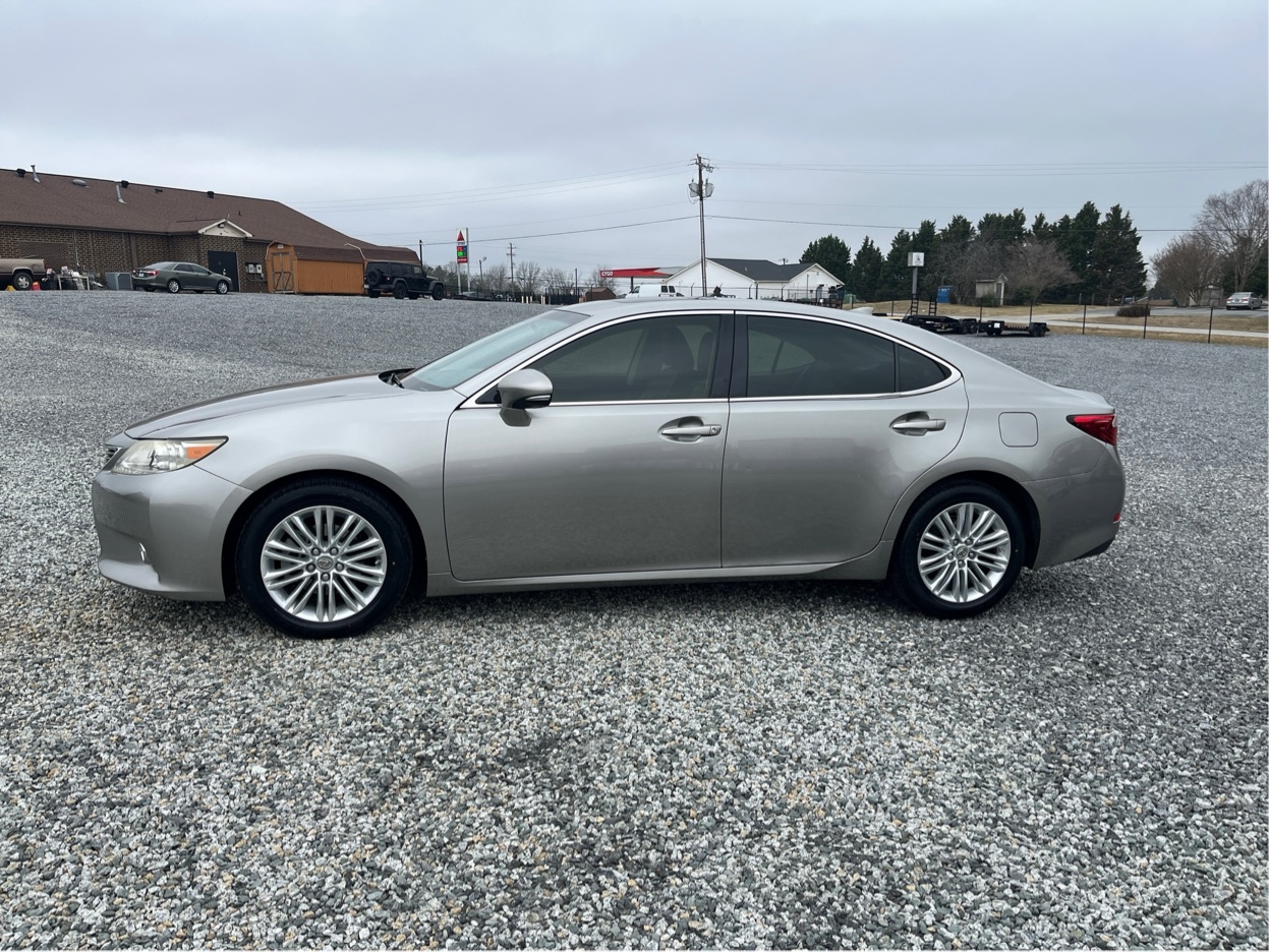 Lexus ES 350 Base 2015