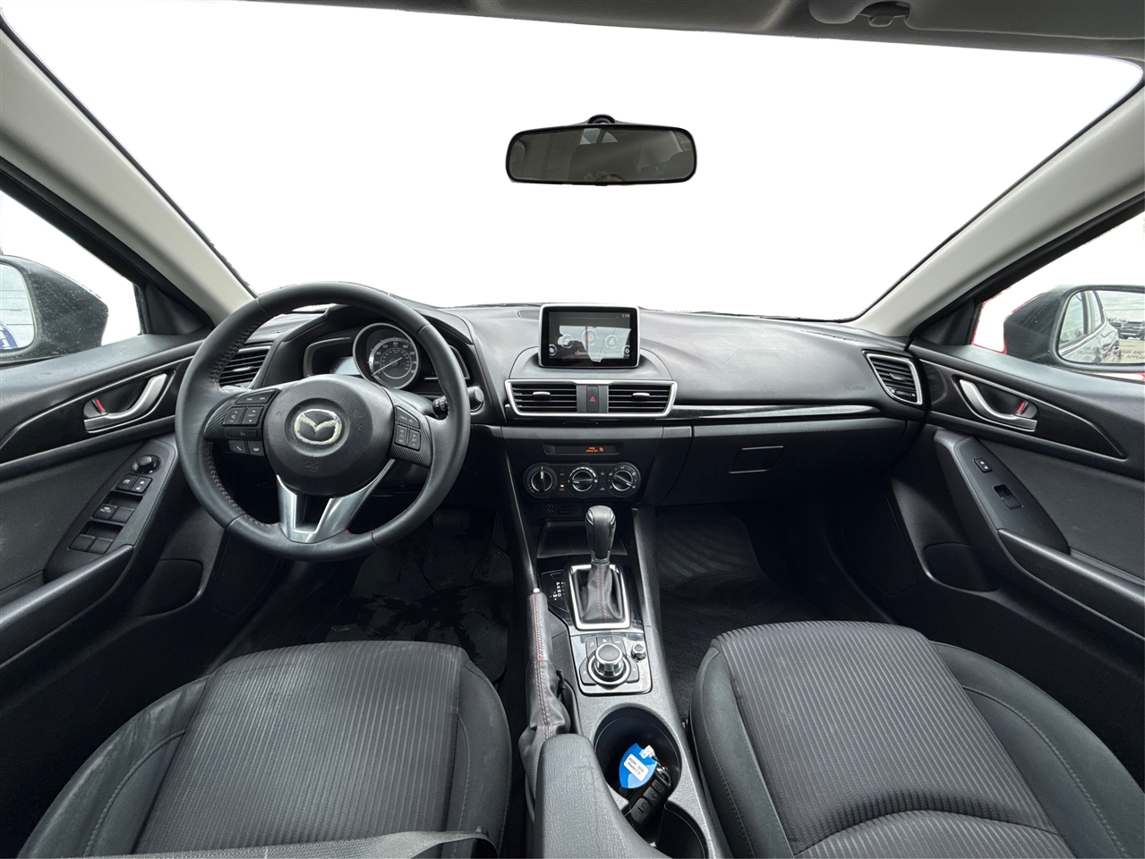 Mazda MAZDA3  2015