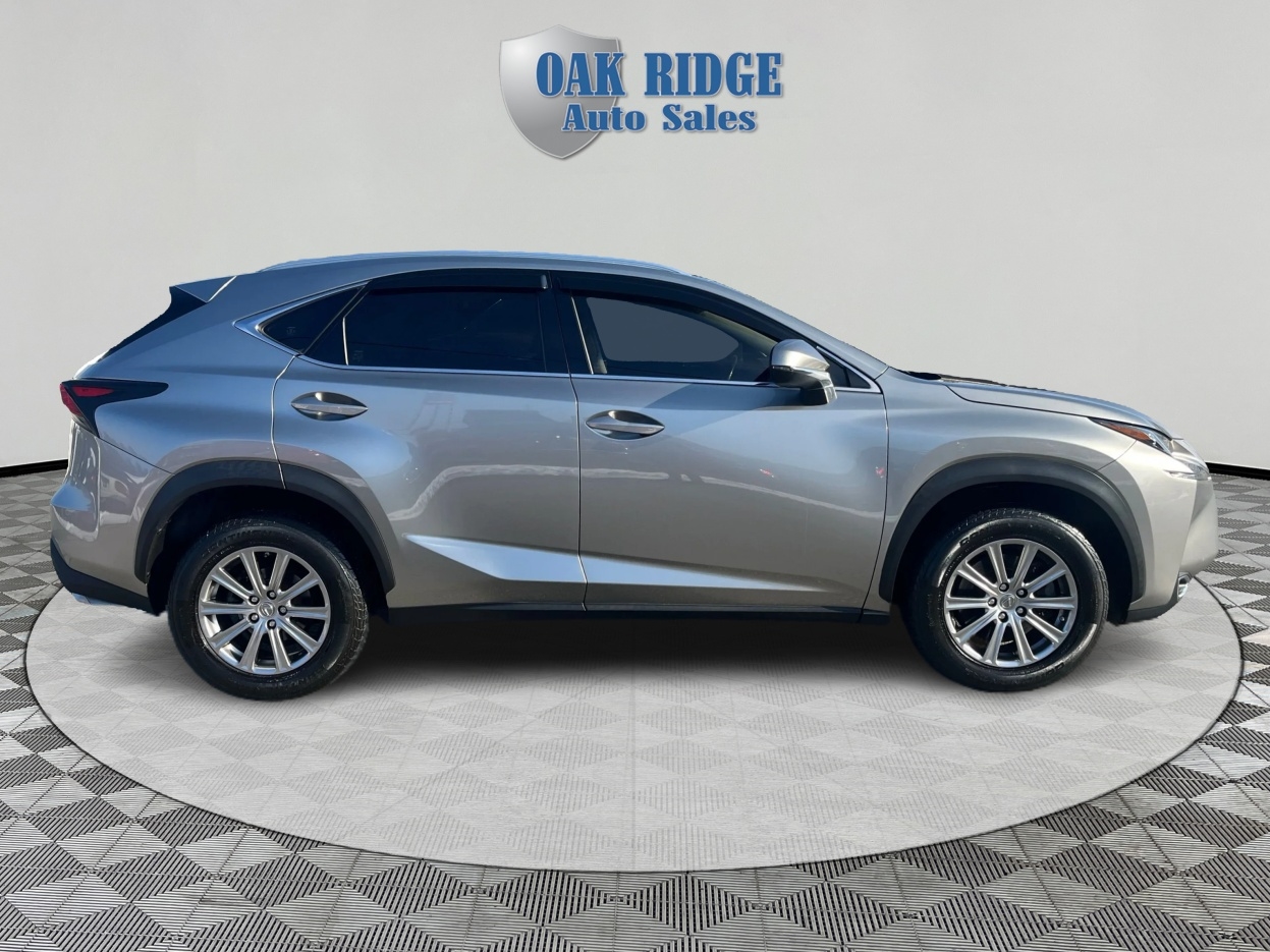 Lexus NX 200t  2016