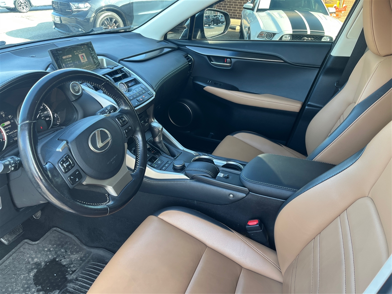 Lexus NX 200t  2016