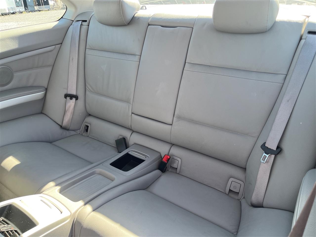 BMW 3-Series  2008