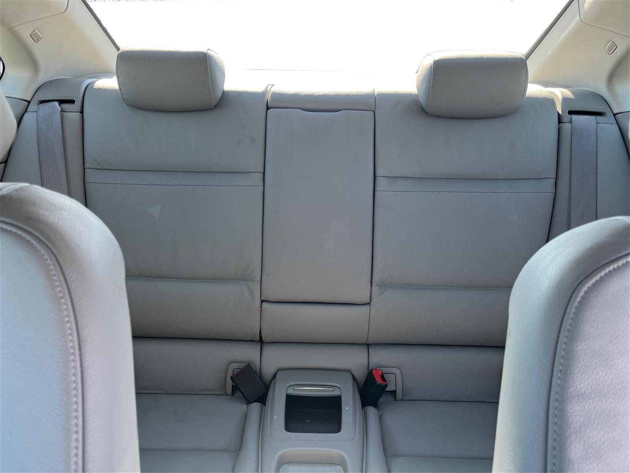 BMW 3-Series  2008