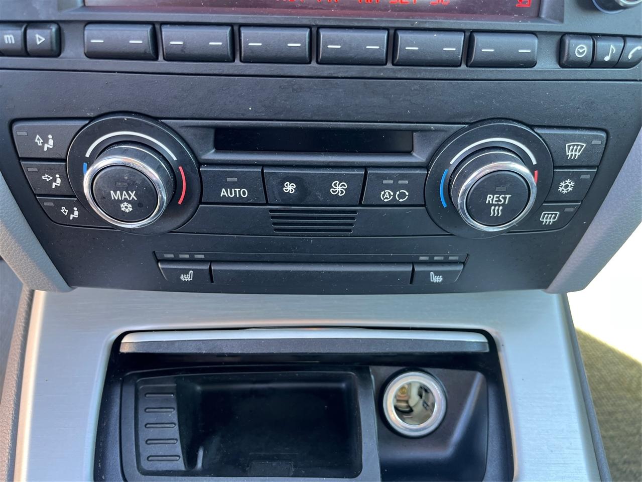 BMW 3-Series  2008