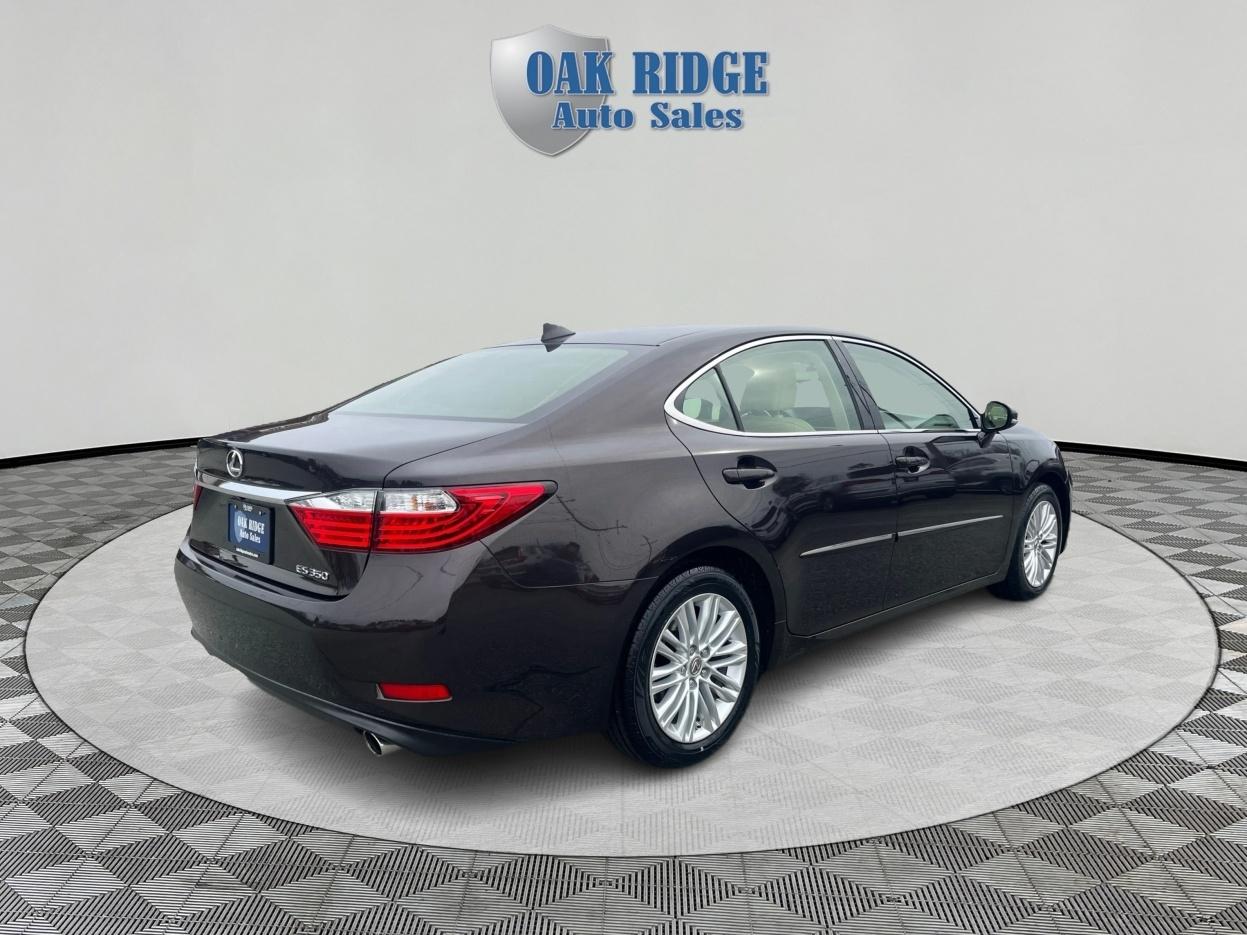 Lexus ES 350 Base 2015