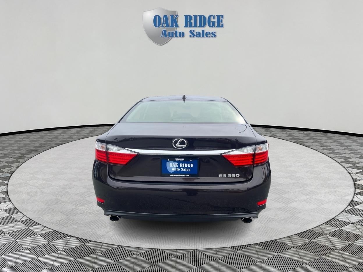 Lexus ES 350 Base 2015