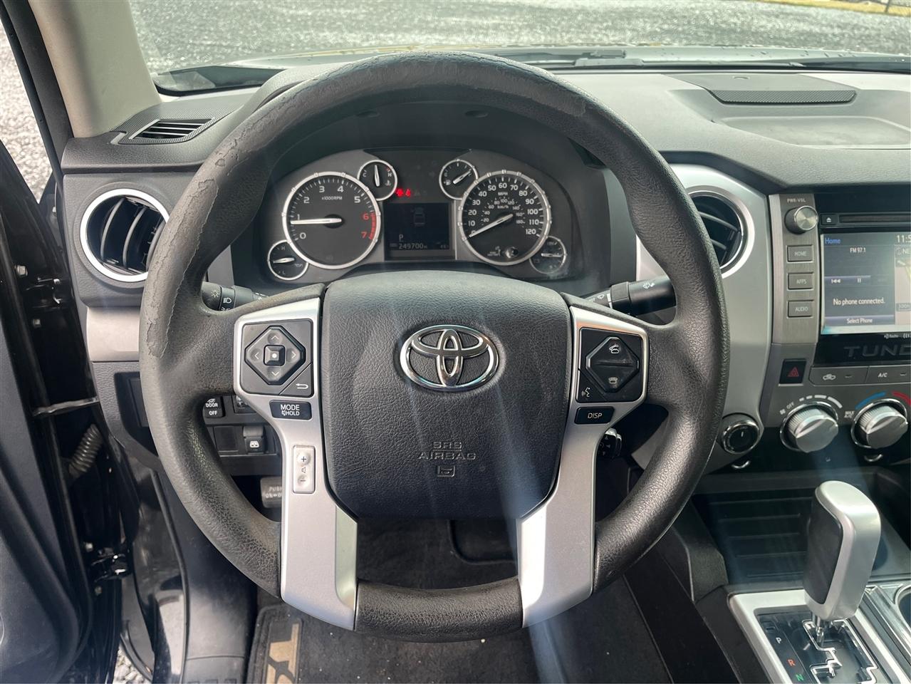 Toyota Tundra SR5 2015