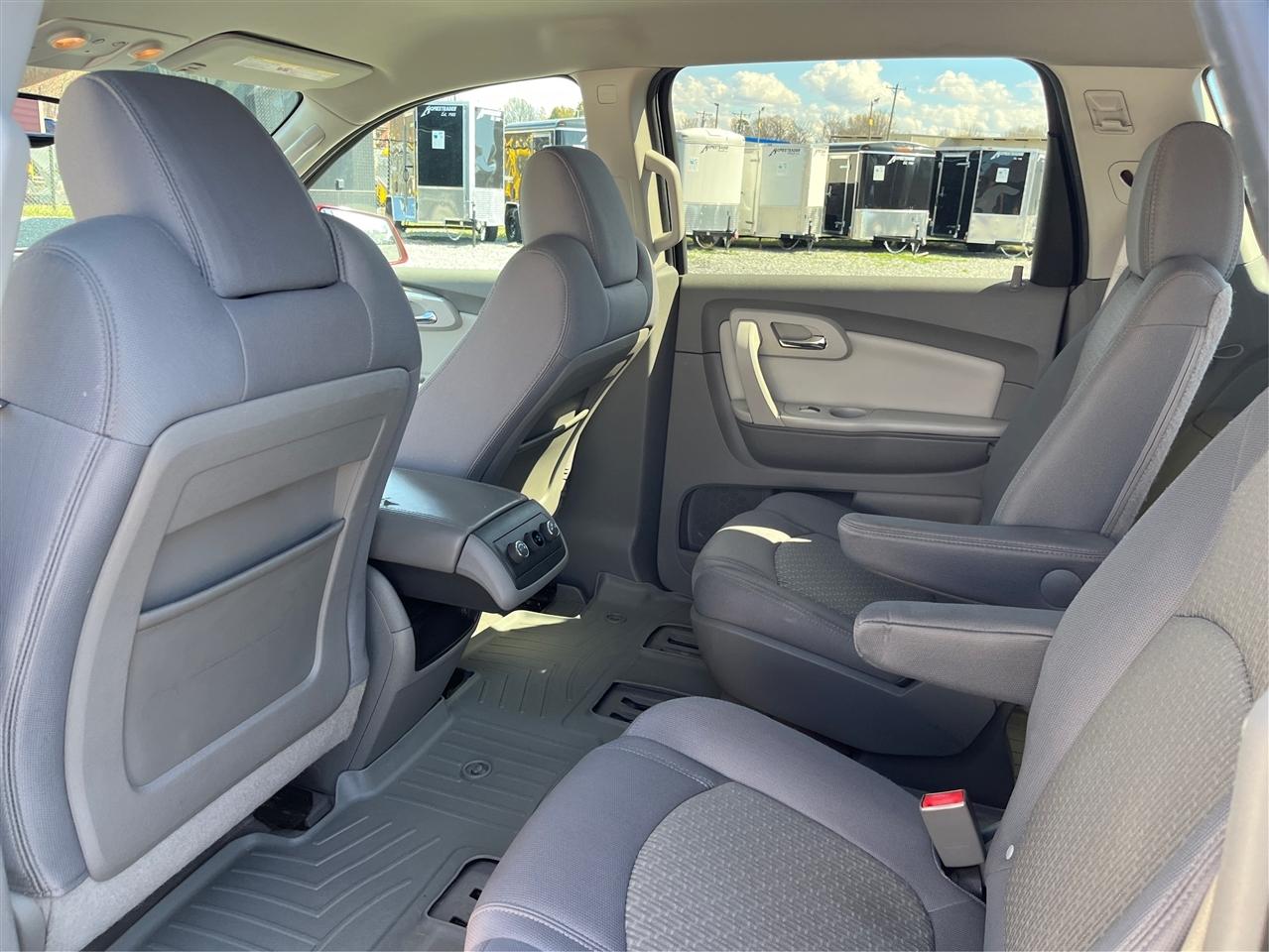 Chevrolet Traverse LT 2012