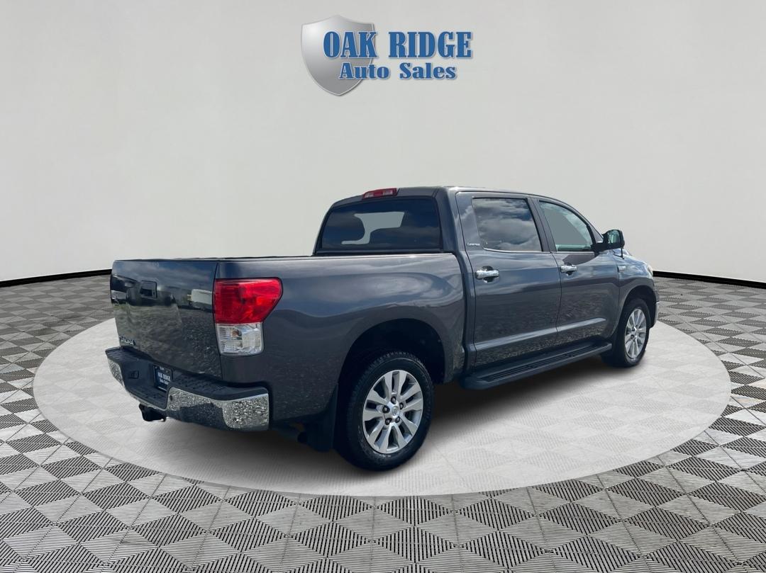 Toyota Tundra  2013