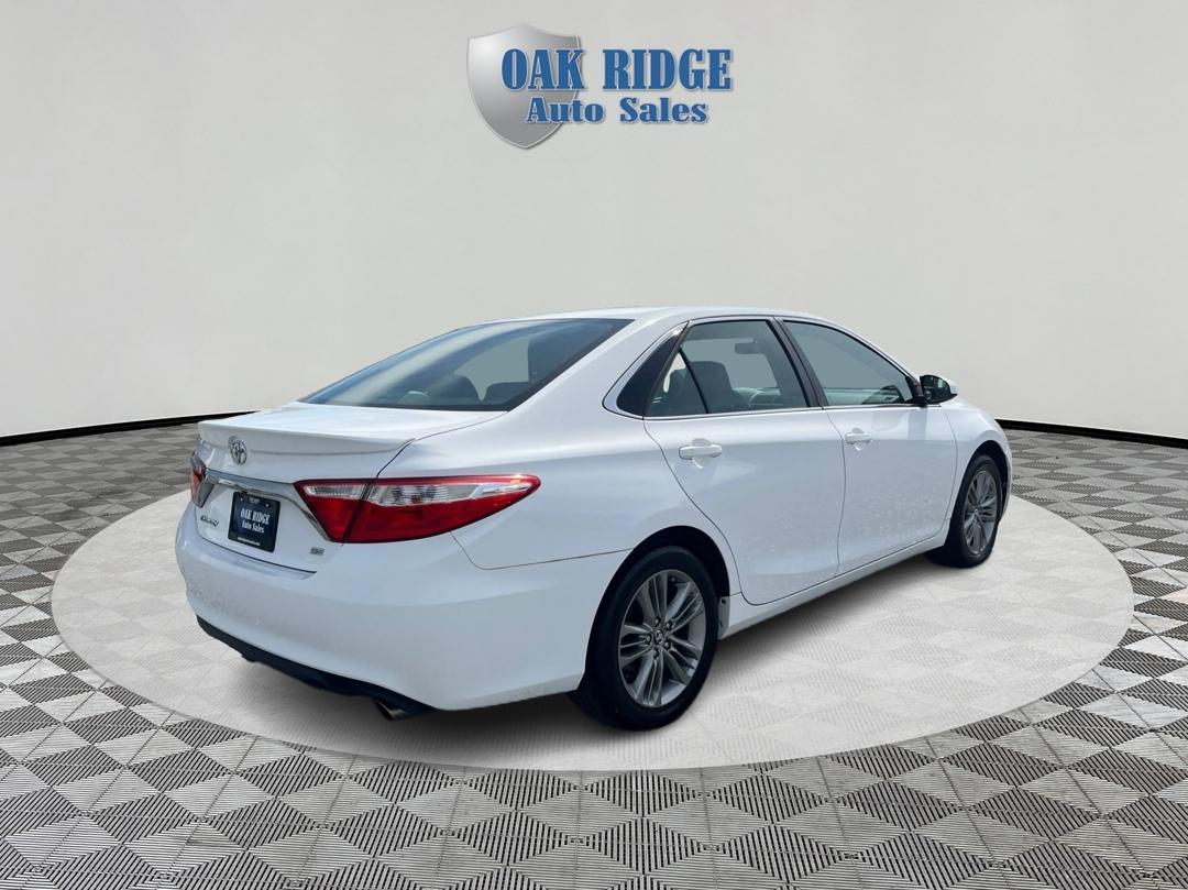 Toyota Camry SE 2017
