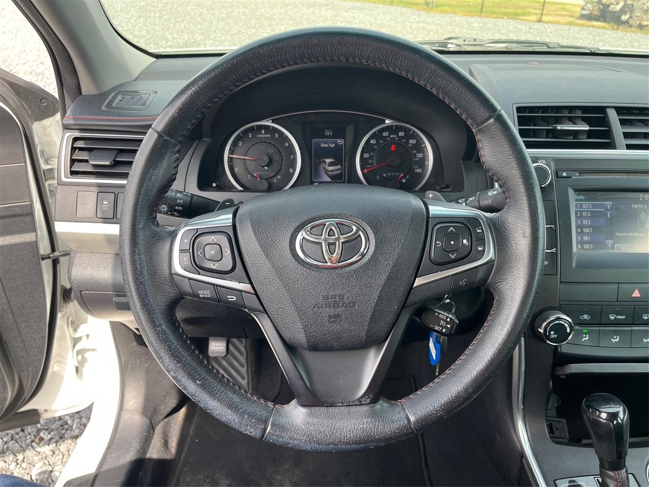 Toyota Camry SE 2017