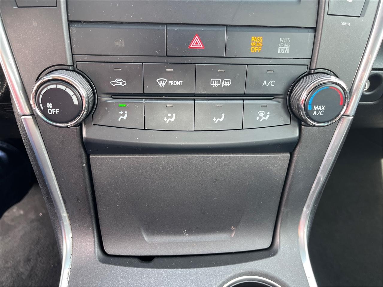 Toyota Camry SE 2017