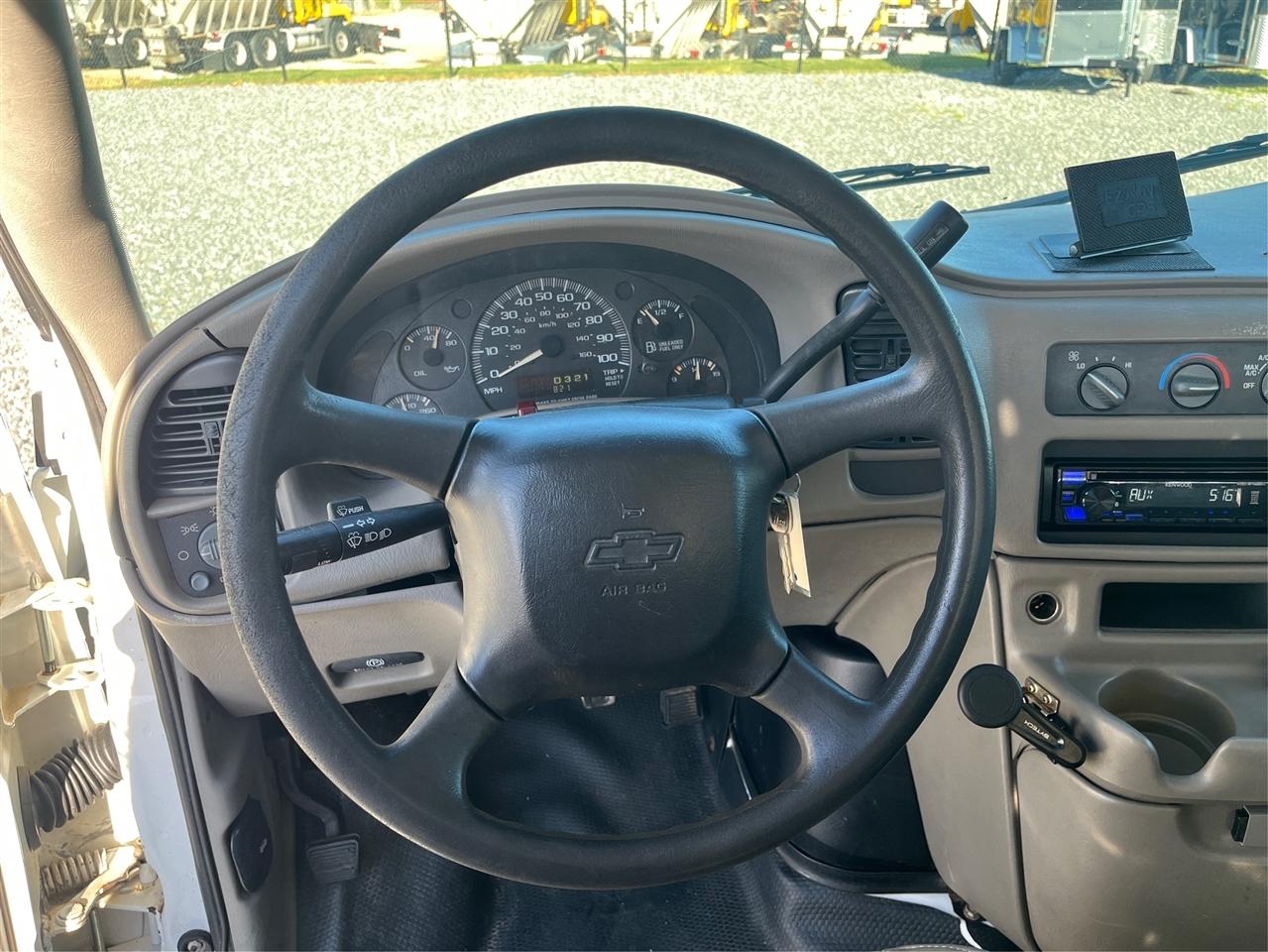 Chevrolet Astro Base 2004