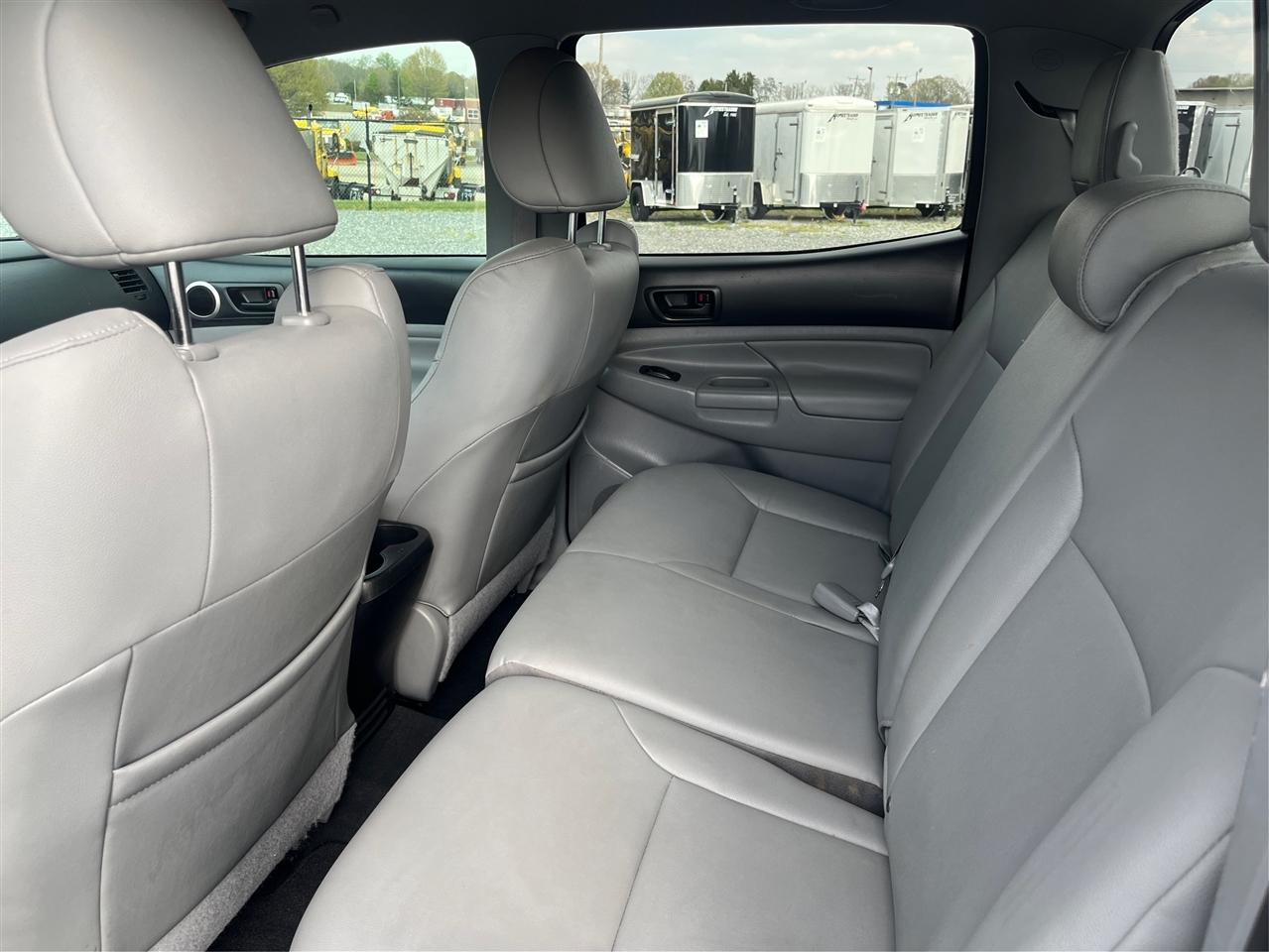 Toyota Tacoma V6 2015