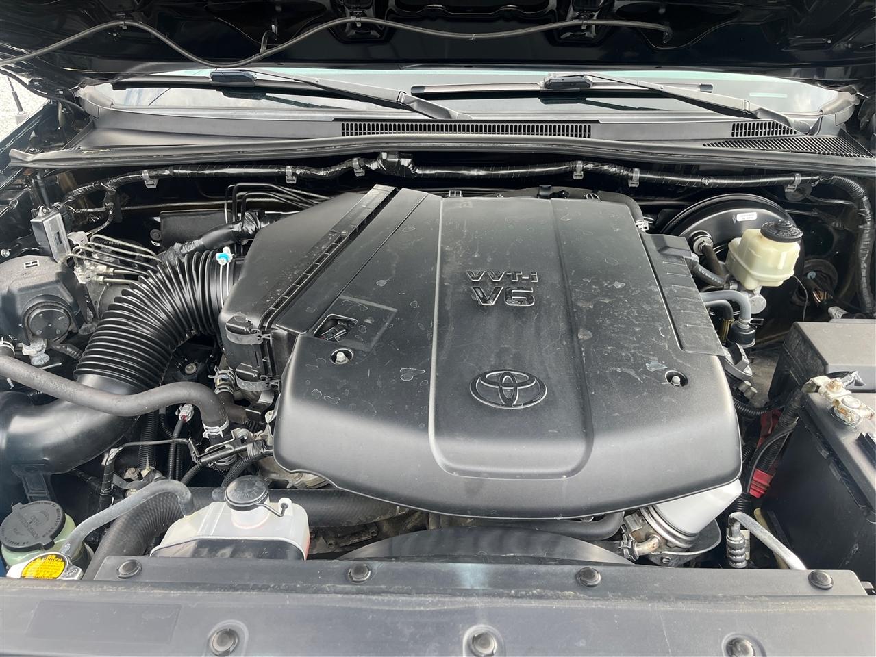 Toyota Tacoma V6 2015