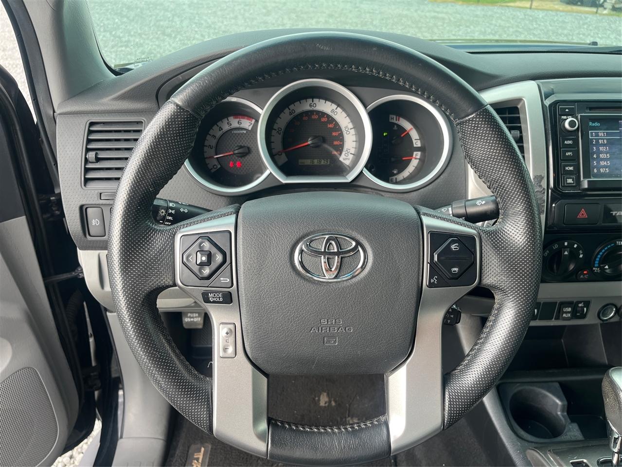 Toyota Tacoma V6 2015