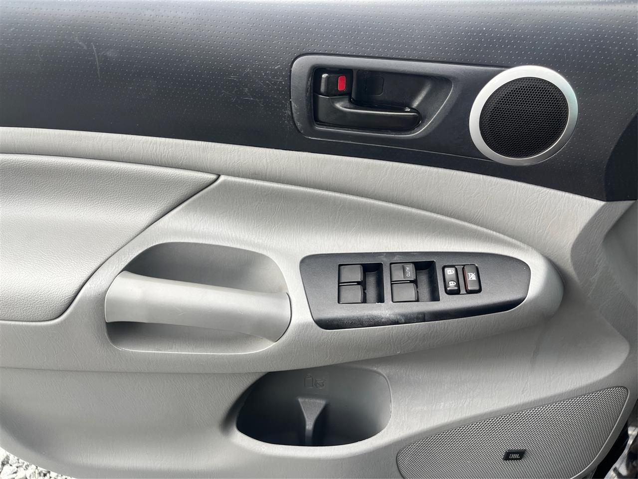 Toyota Tacoma V6 2015