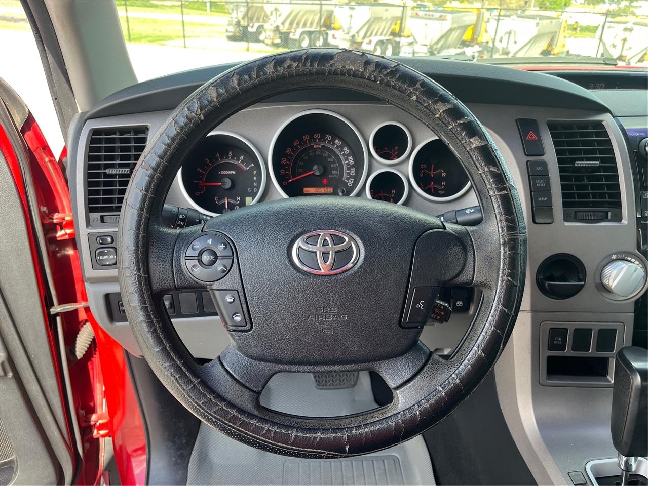 Toyota Tundra  2013