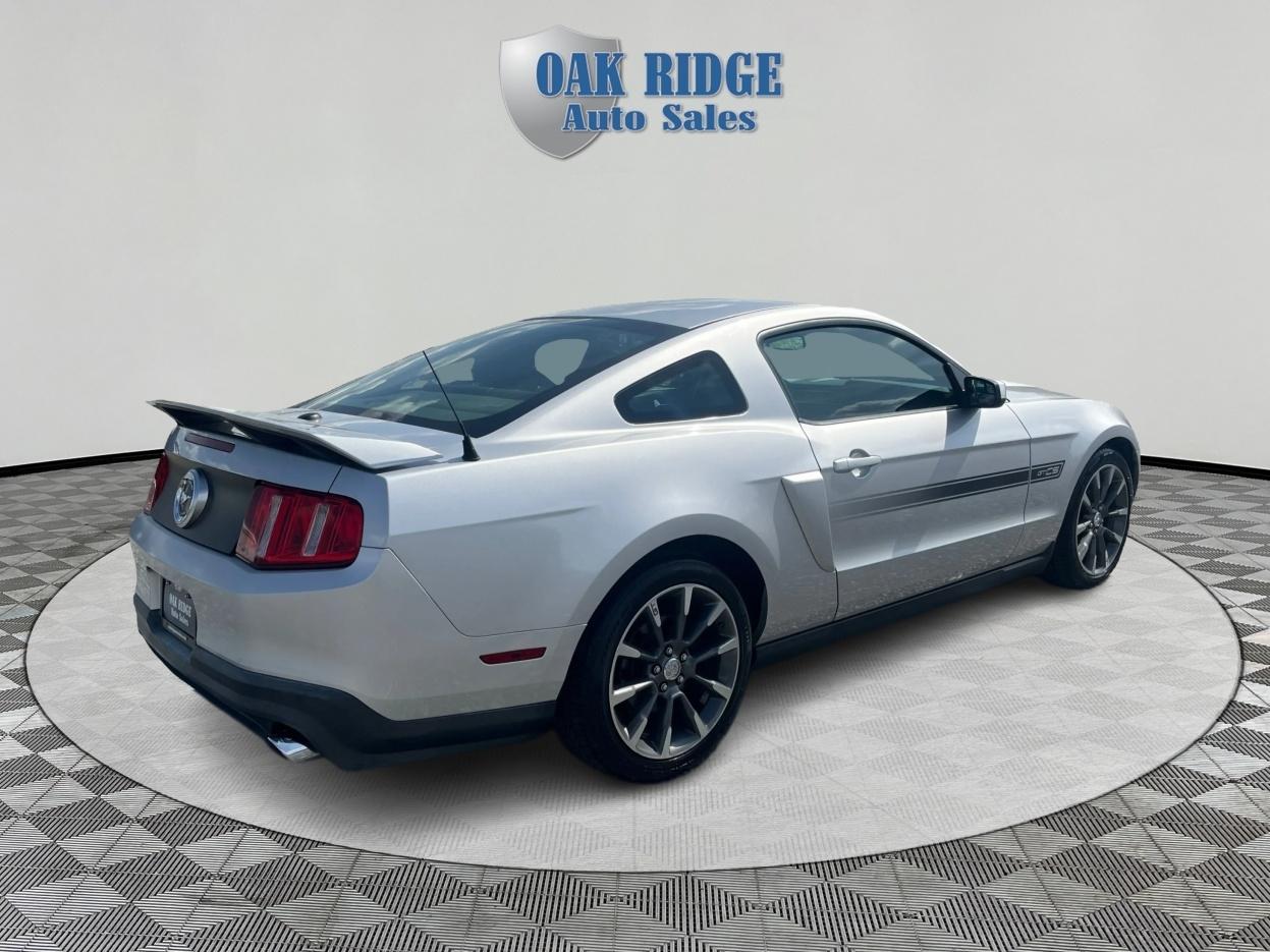 Ford Mustang GT Premium 2011