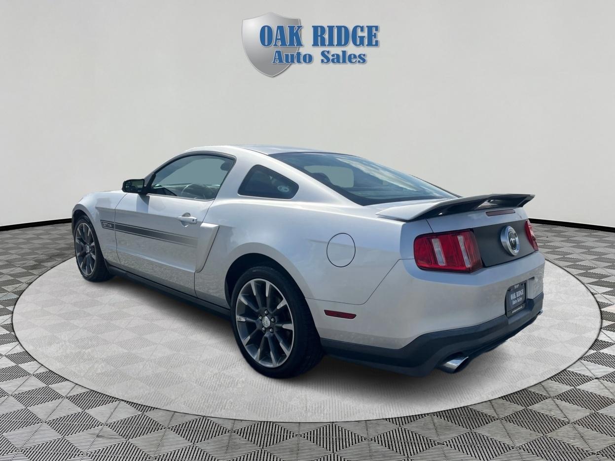 Ford Mustang GT Premium 2011