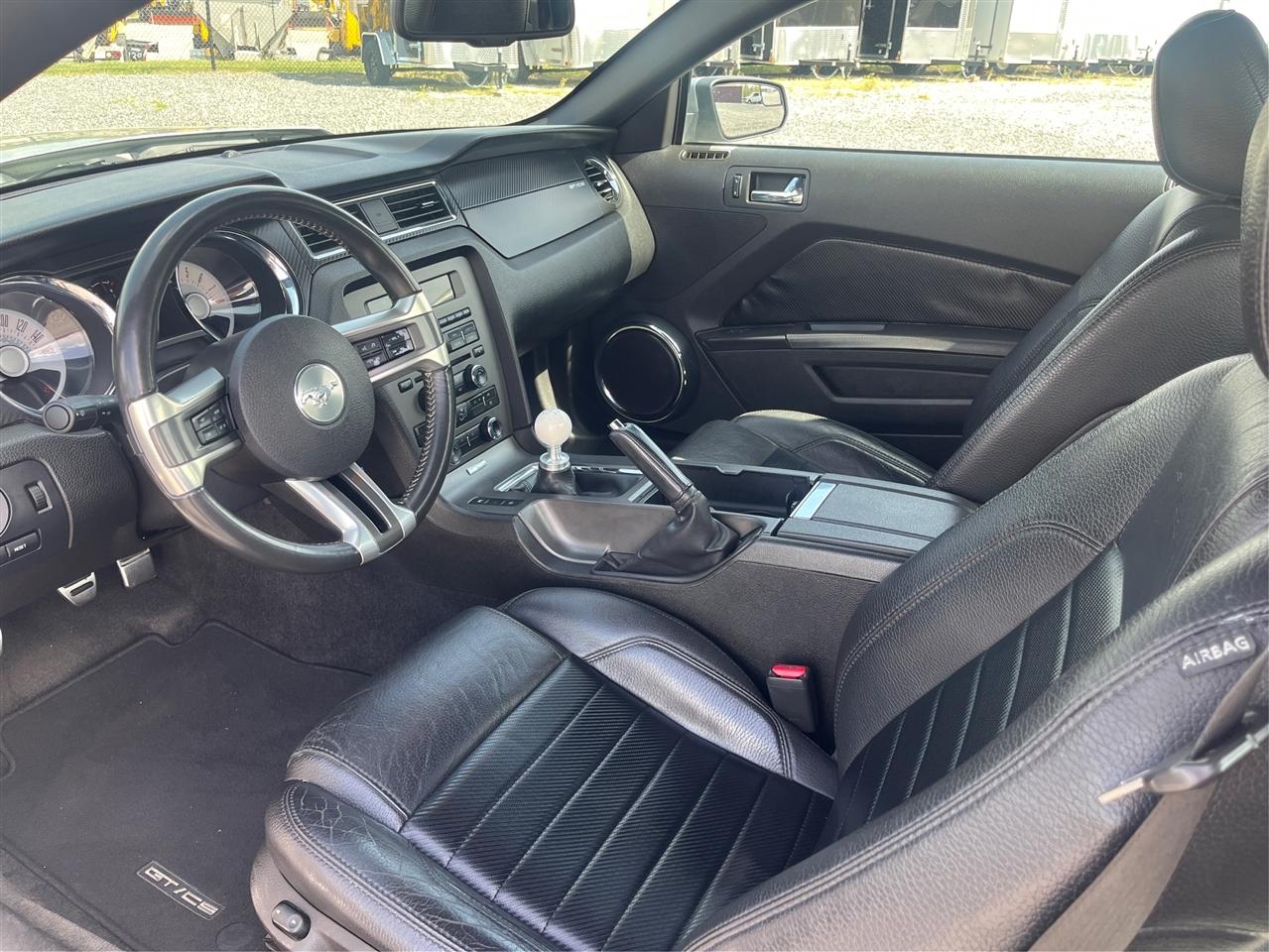 Ford Mustang GT Premium 2011