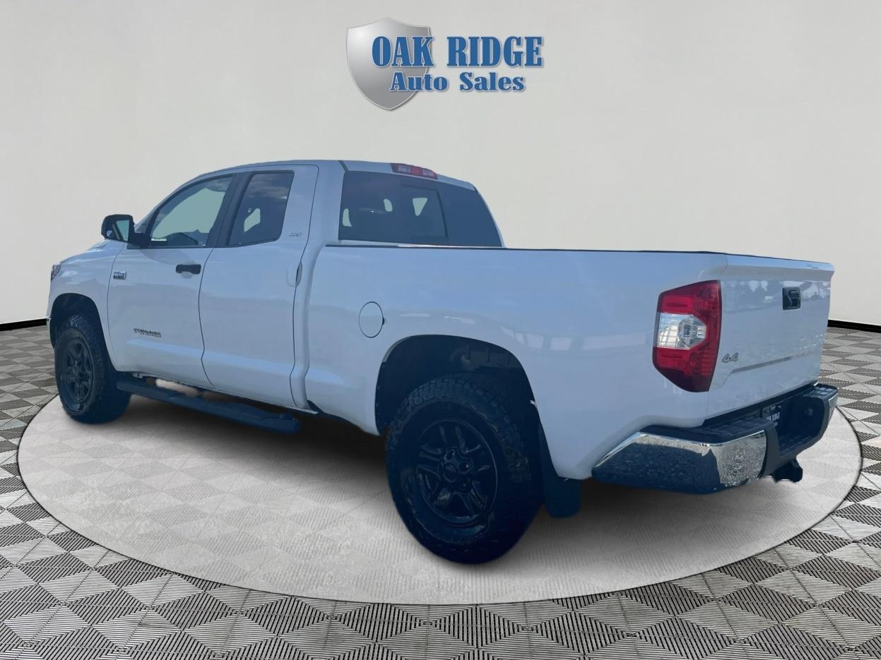 Toyota Tundra SR5 2018
