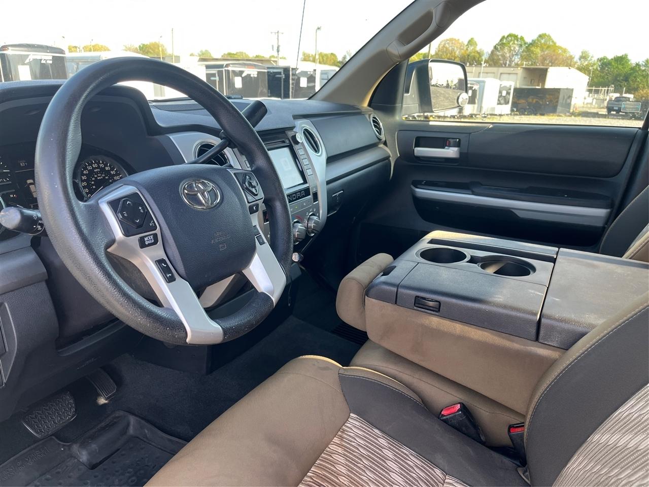 Toyota Tundra SR5 2018