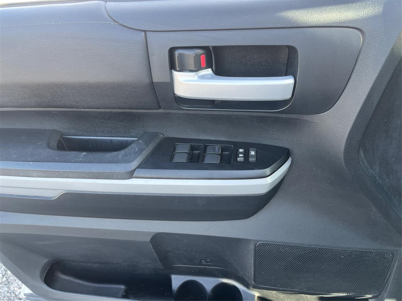 Toyota Tundra SR5 2018