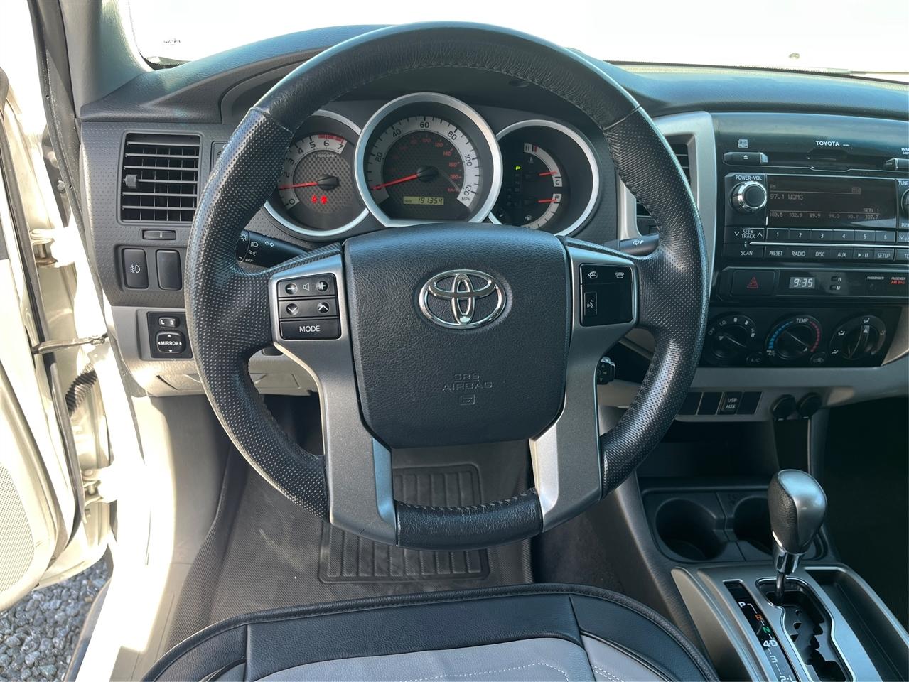 Toyota Tacoma  2012