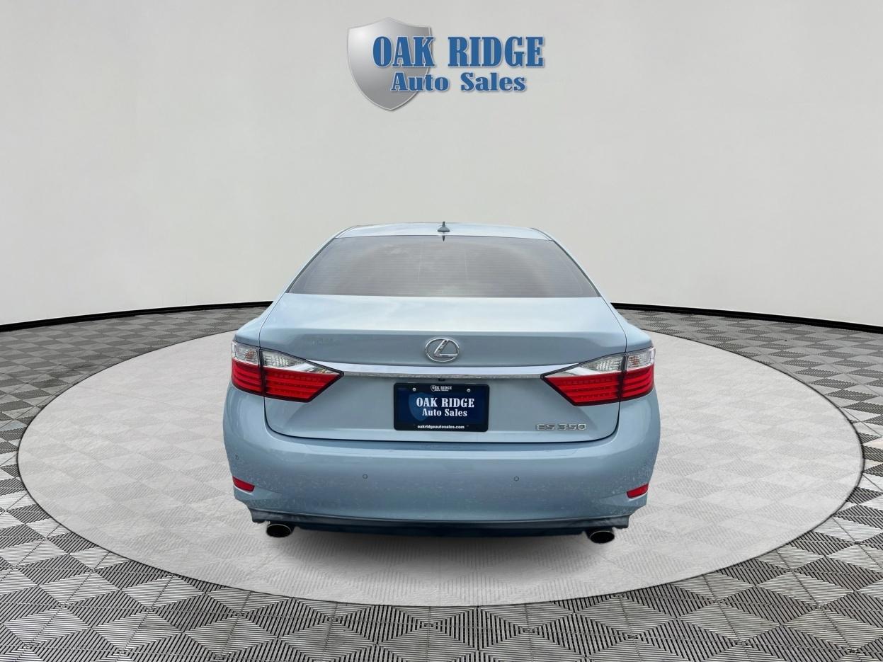 Lexus ES 350 Base 2013