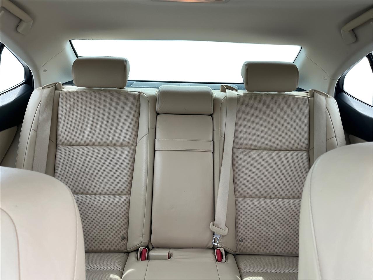 Lexus ES 350 Base 2013