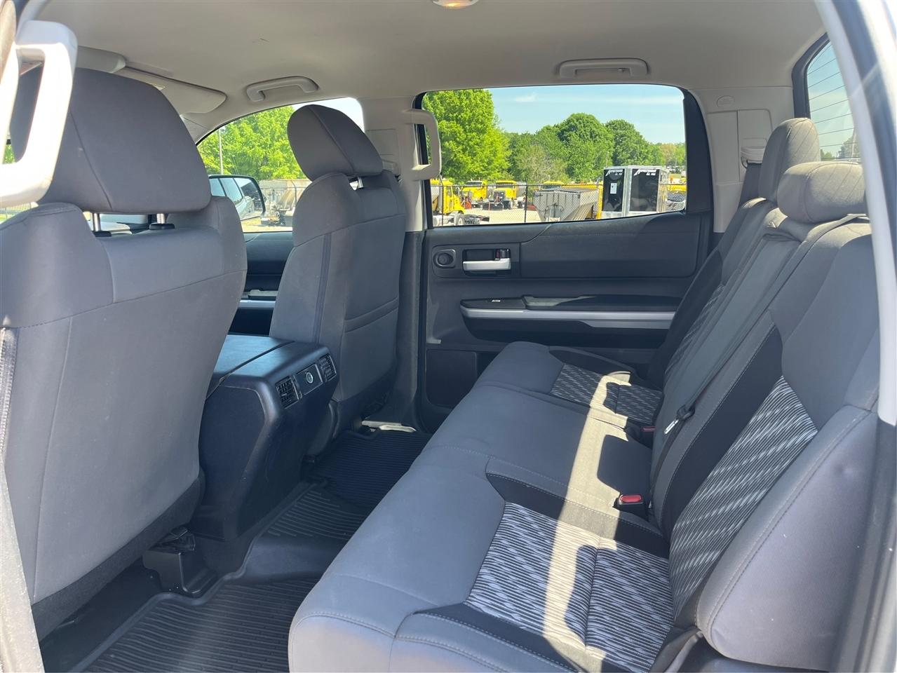 Toyota Tundra SR5 2019