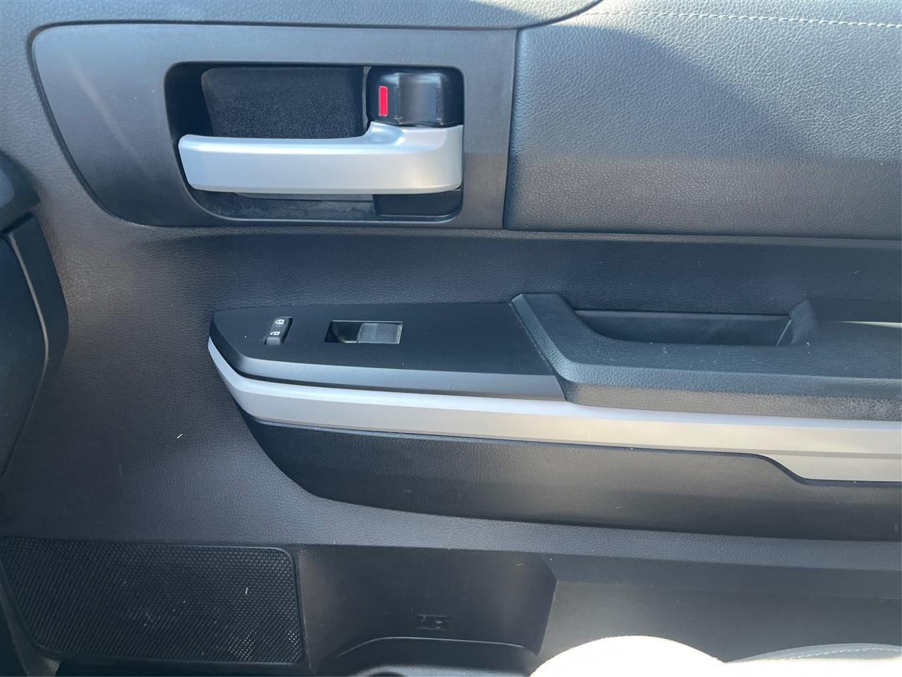 Toyota Tundra SR5 2019