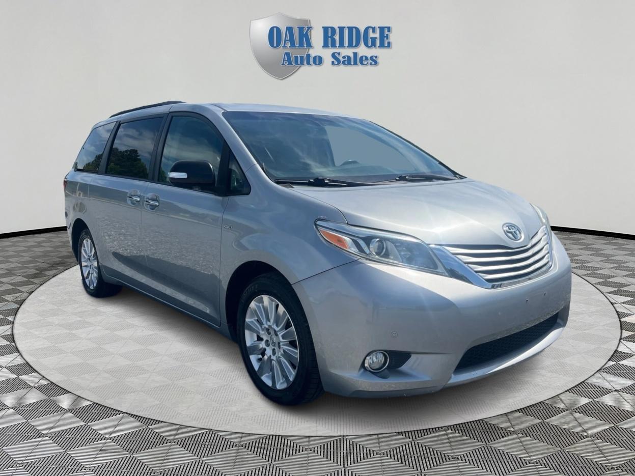 Toyota Sienna Limited Premium 7-Passenger 2016