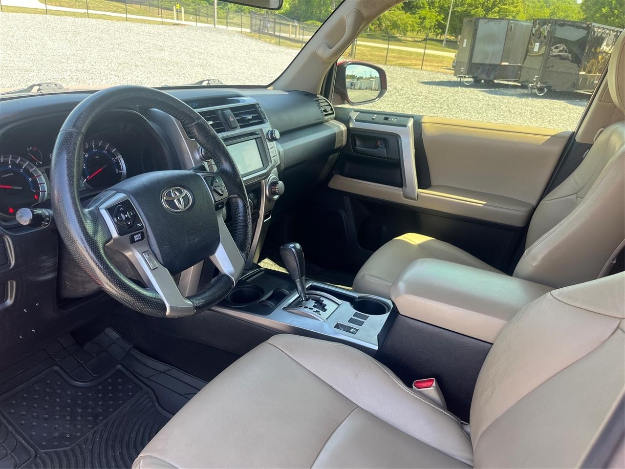 Toyota 4Runner SR5 2017