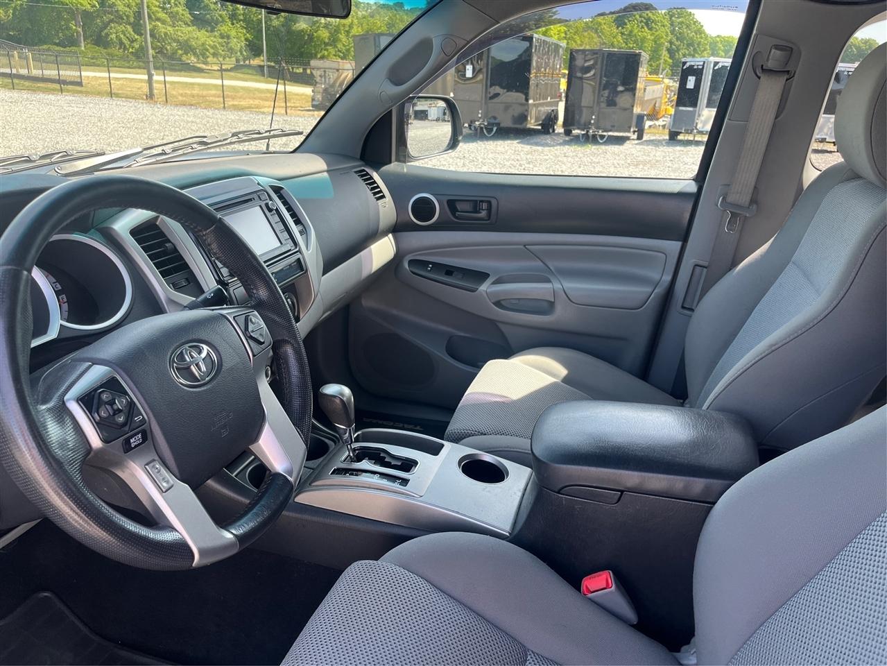Toyota Tacoma  2014