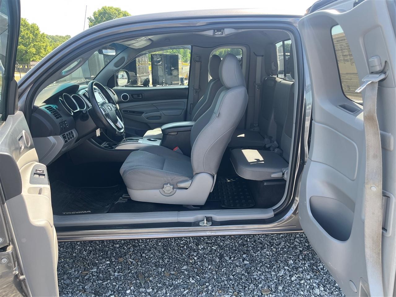 Toyota Tacoma  2014