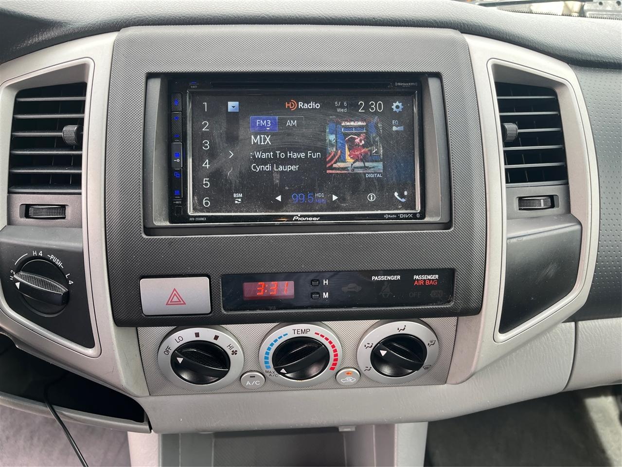 Toyota Tacoma V6 2011
