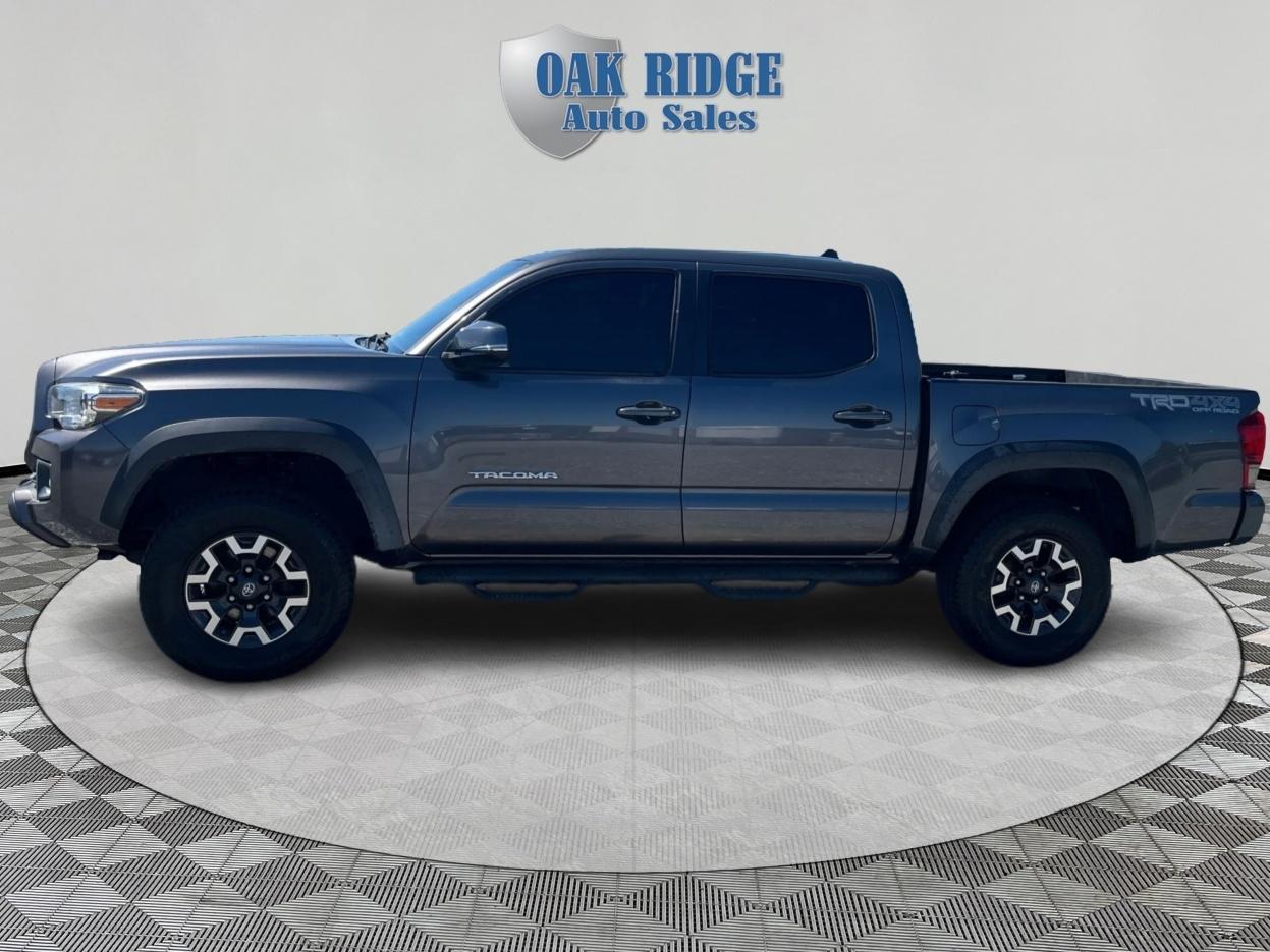 Toyota Tacoma  2017