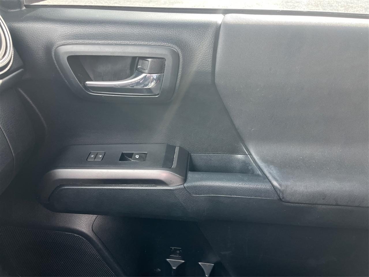 Toyota Tacoma  2016