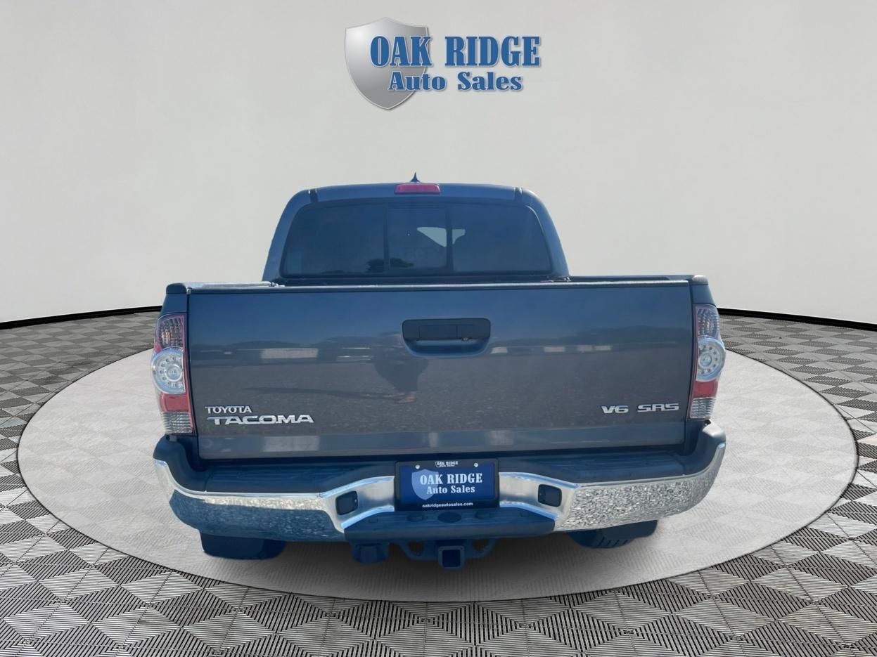 Toyota Tacoma V6 2015