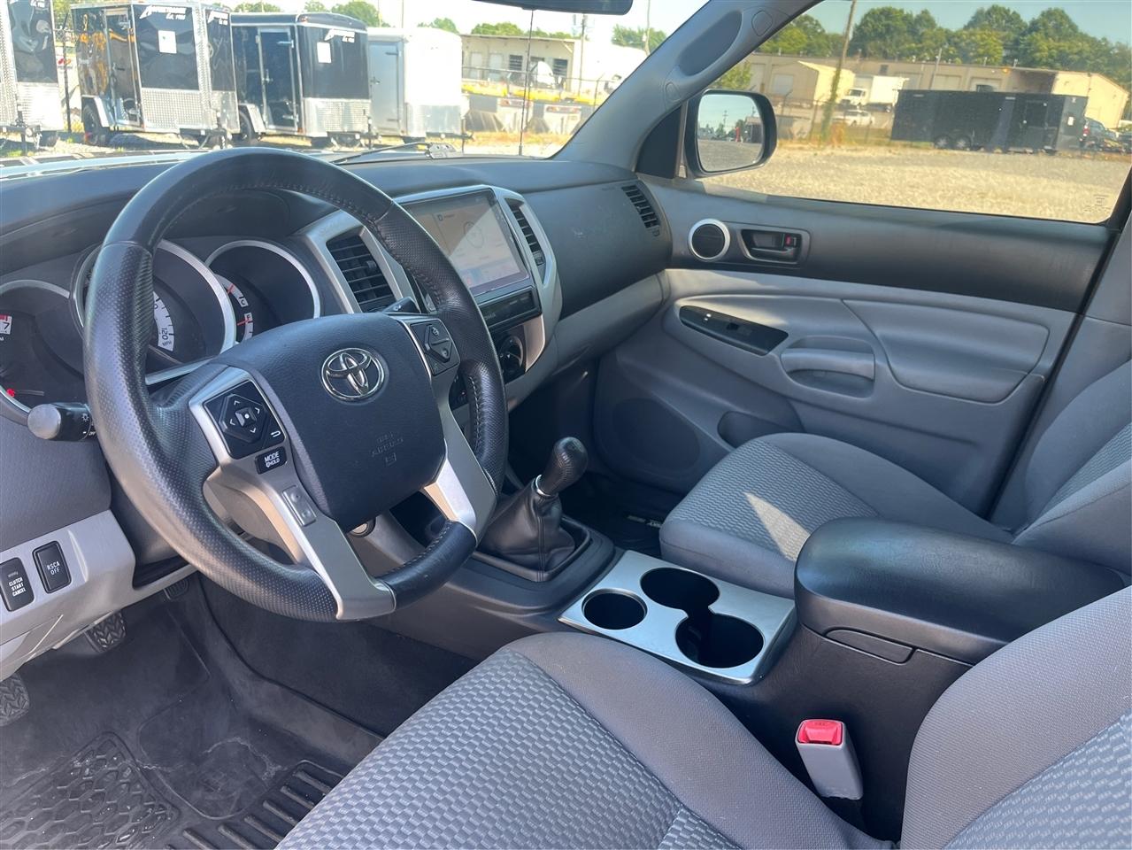 Toyota Tacoma V6 2015