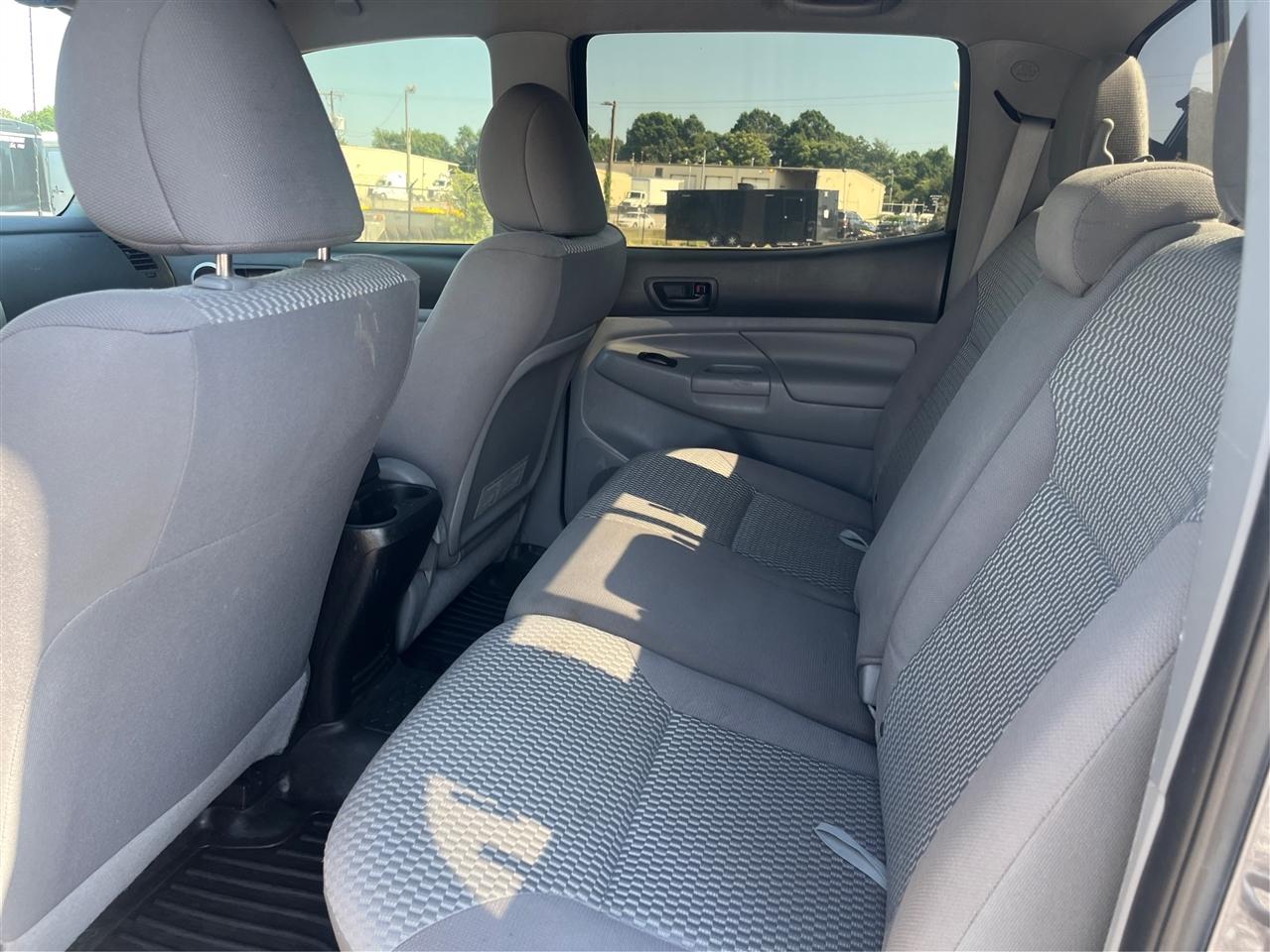 Toyota Tacoma V6 2015
