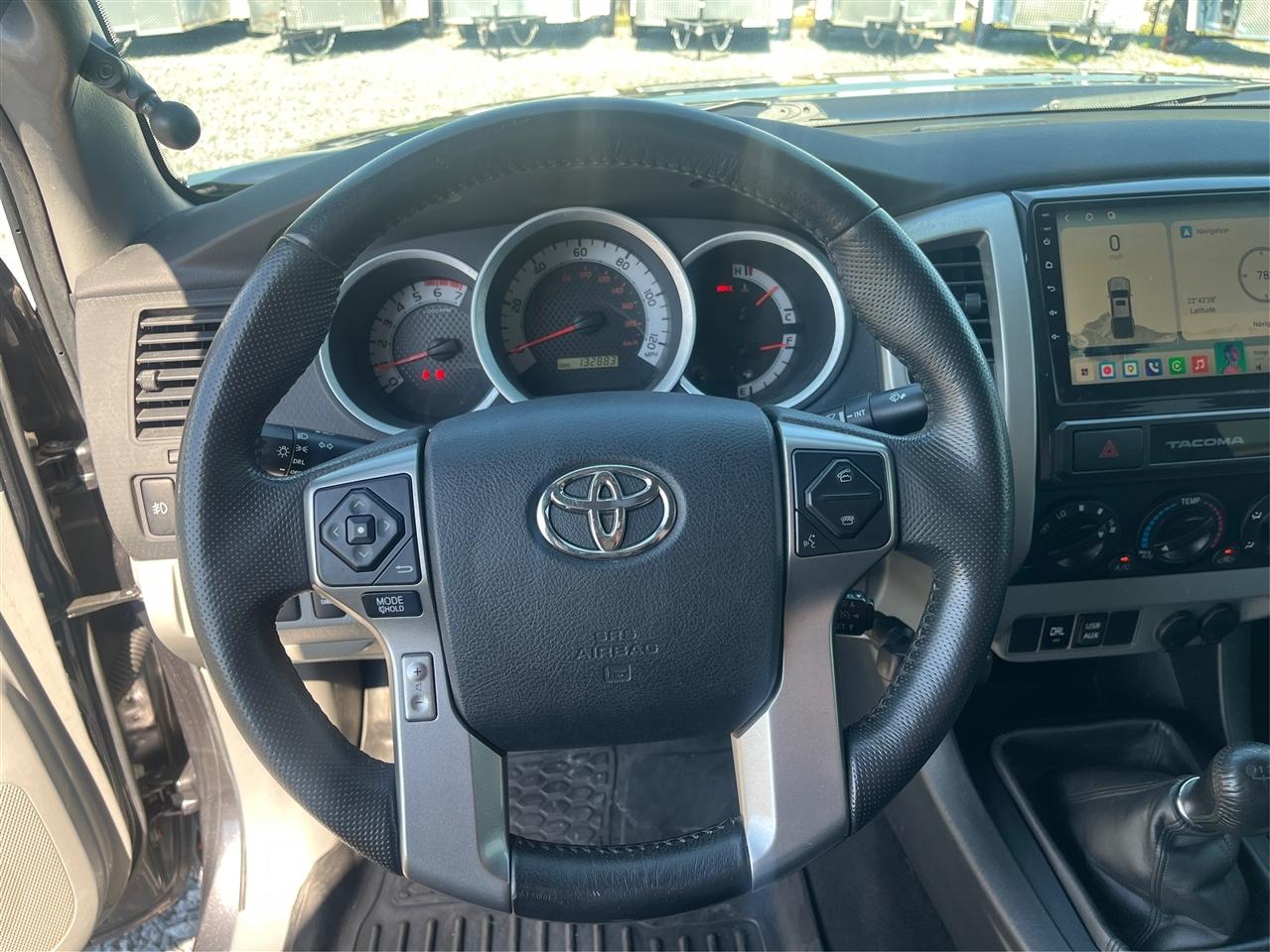 Toyota Tacoma V6 2015